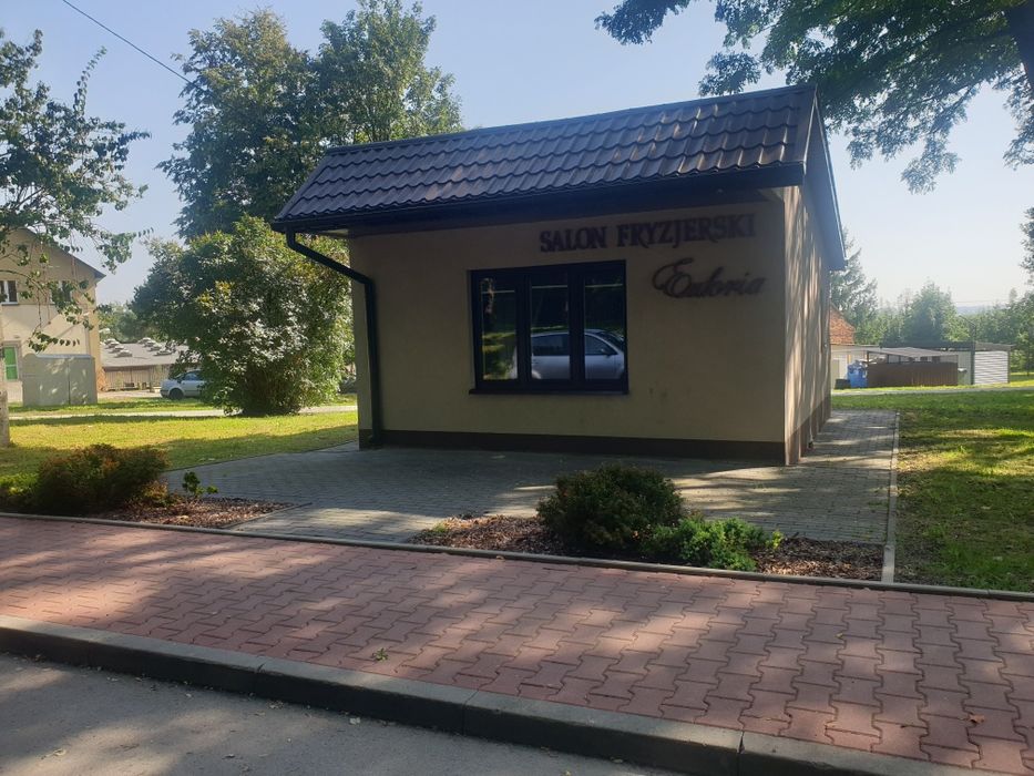 Budynek mieszkalny z działką 2,5 ara