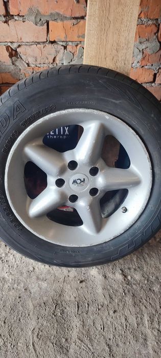 Литые диски R15 5/108.С резиной, в отличном состоянии