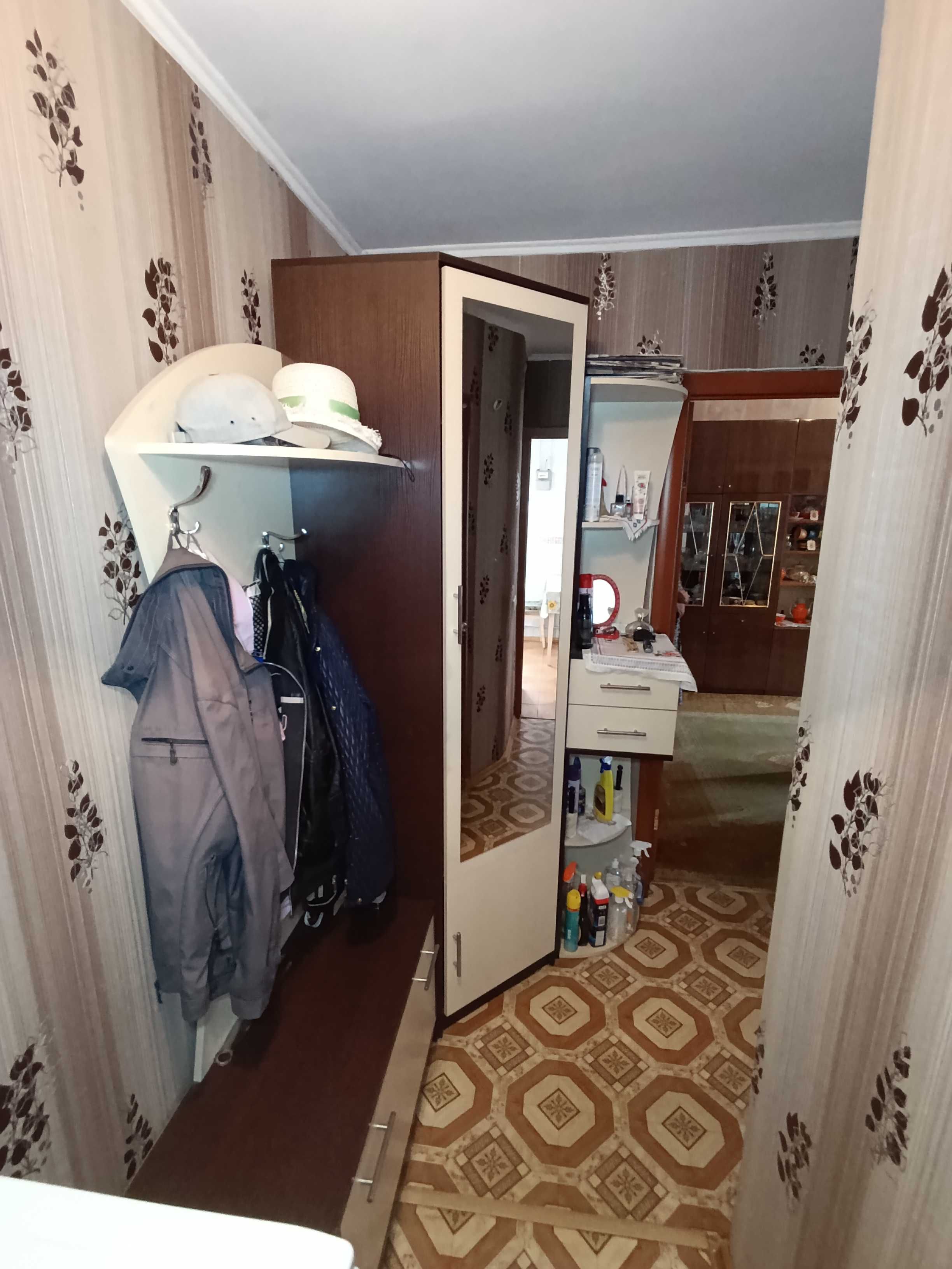 Продам 2-ком квартиру г. Буча ул. Полевая ЦЕНТР, этаж 2, общ. 45 м2