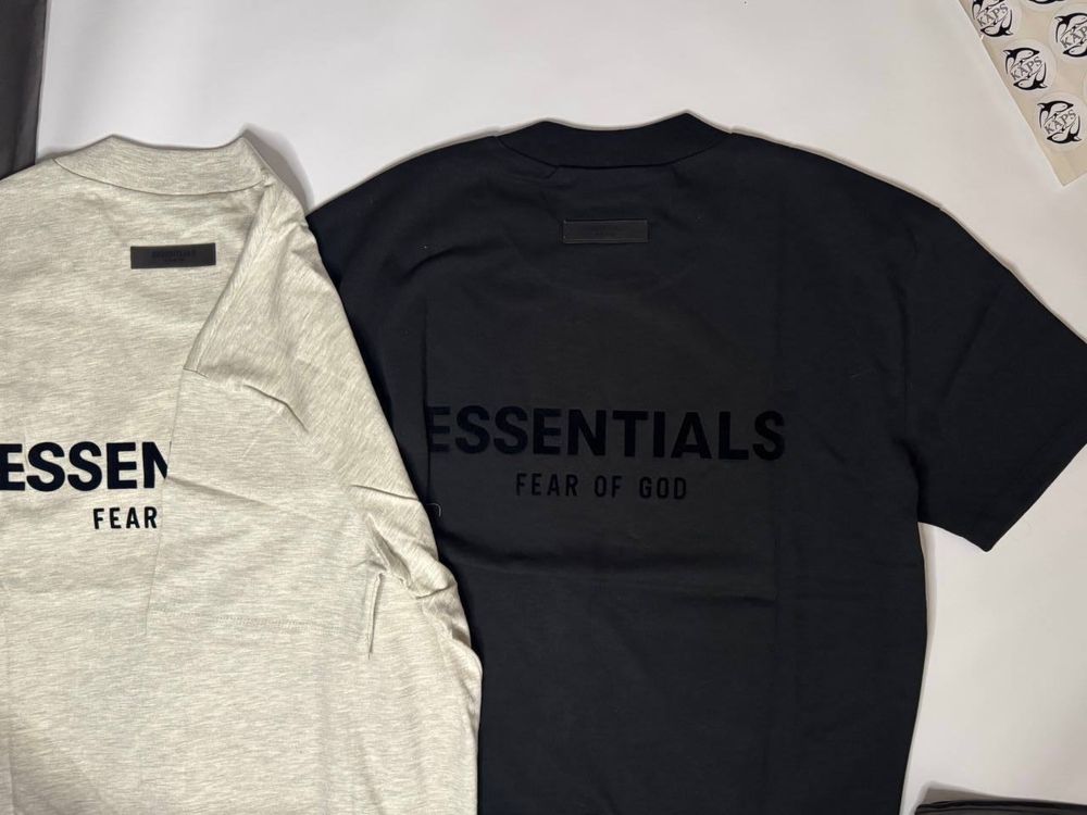 Костюм Essentials/шорти Essentials/футболка Essentials
