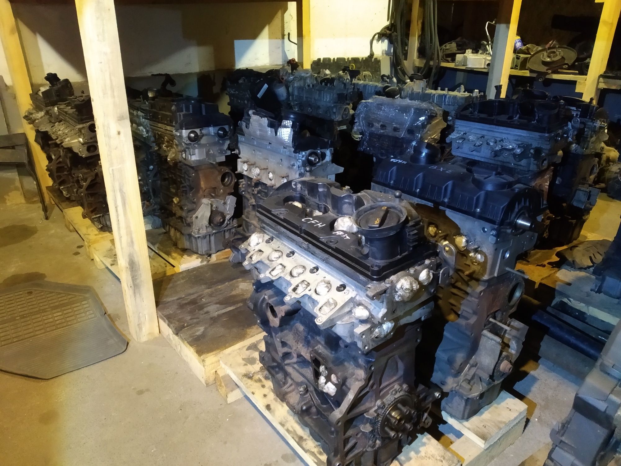 Мотор двигун двигатель Фольксваген шкода 1.4 1.6 1.8 2.0 tsi tfsi tdi