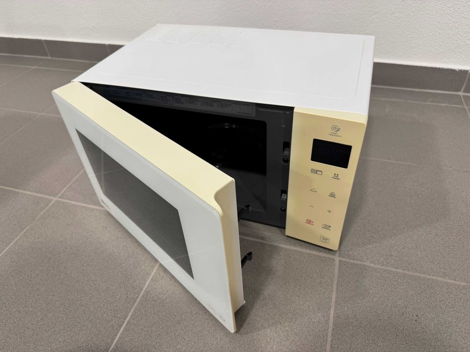 Microondas LG MH6535GDH