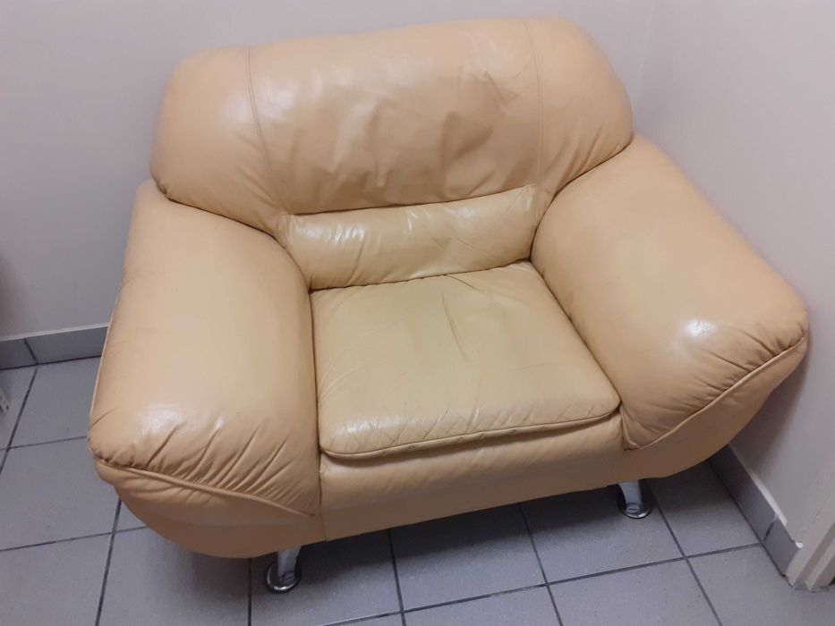 sprzedam komplet mebli skórzanych - sofa i fotel