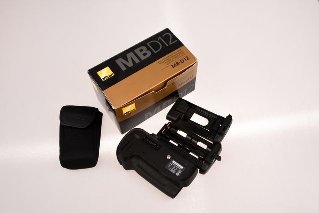 Nikon MB-D12 grip D800 D810