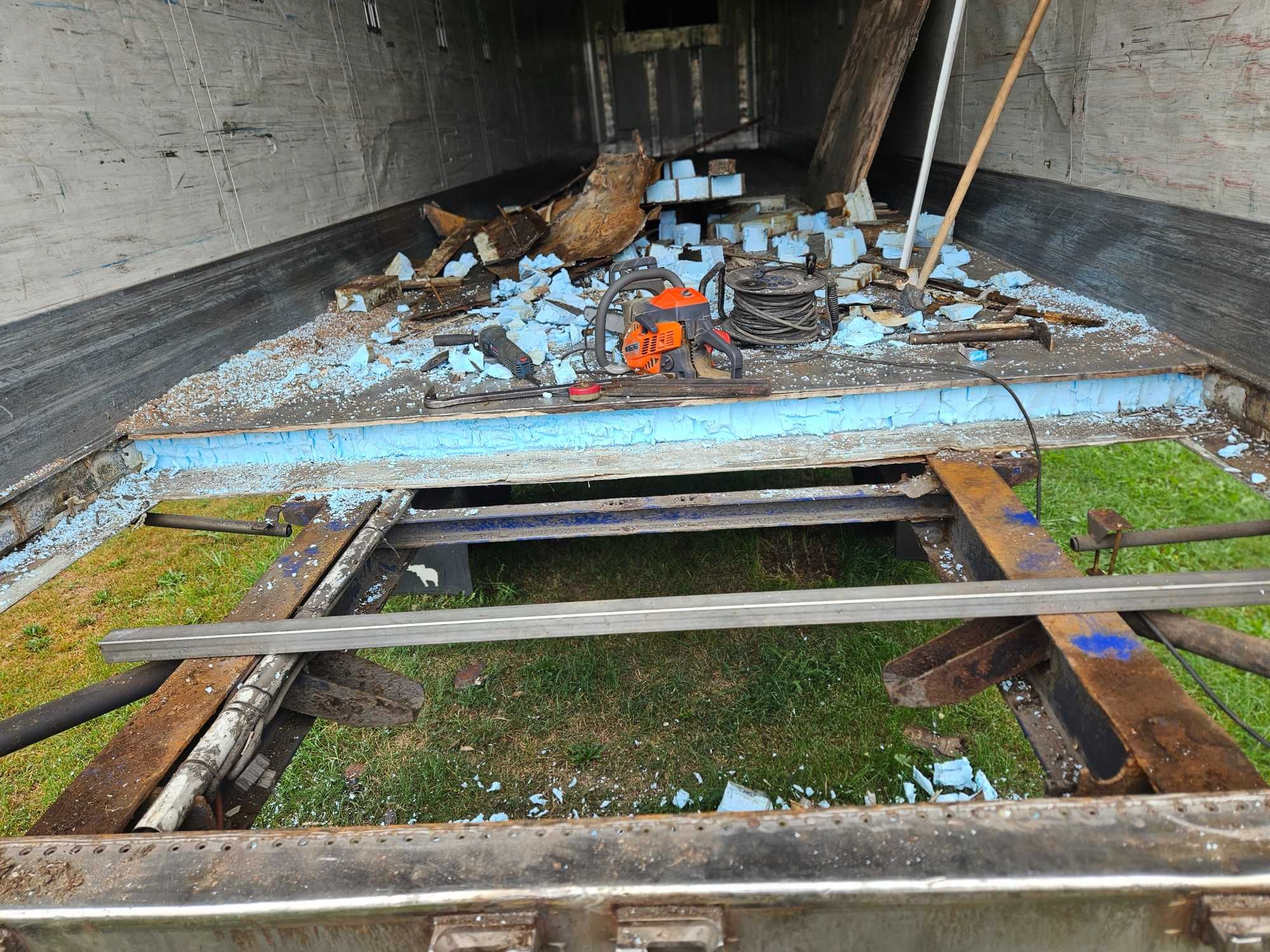 Renowacja (naprawa) przyczep rolniczych, naczep oraz wywrotek