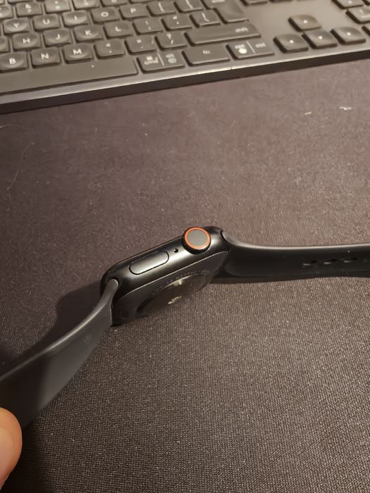 Apple watch se gps cellular LTE gen2