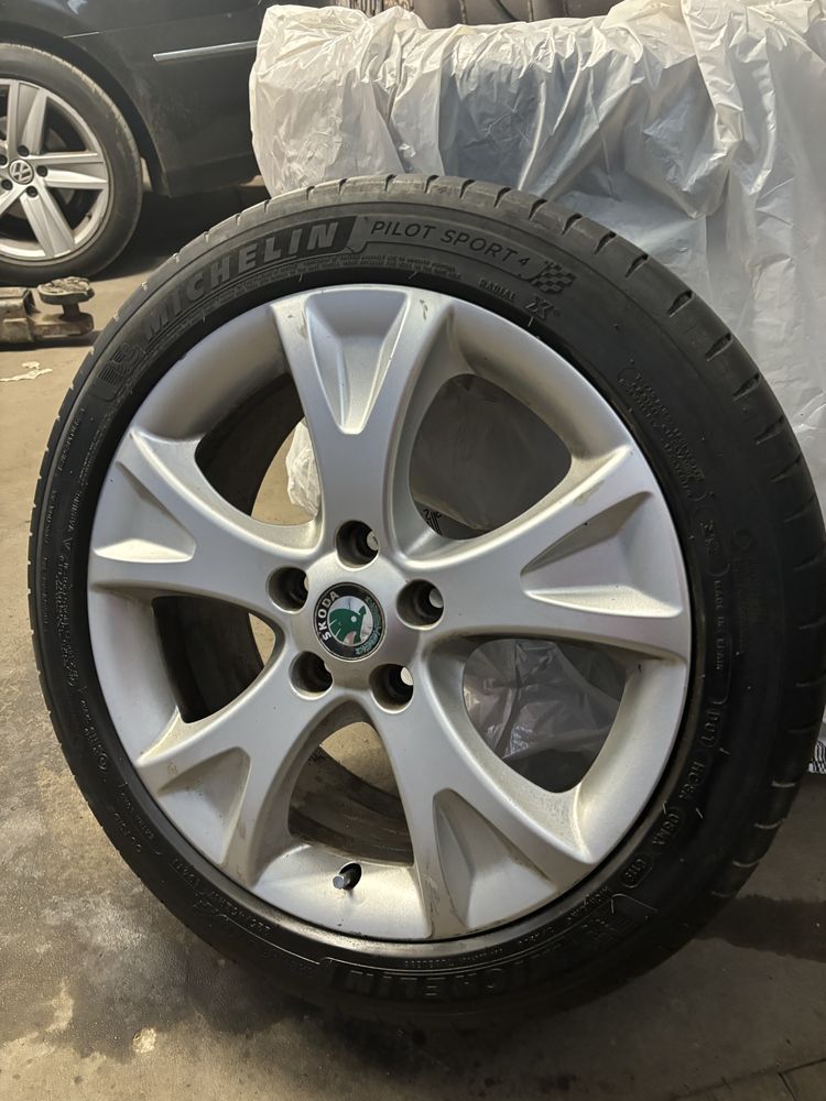 Літня Гума Michelin 225/45 r17