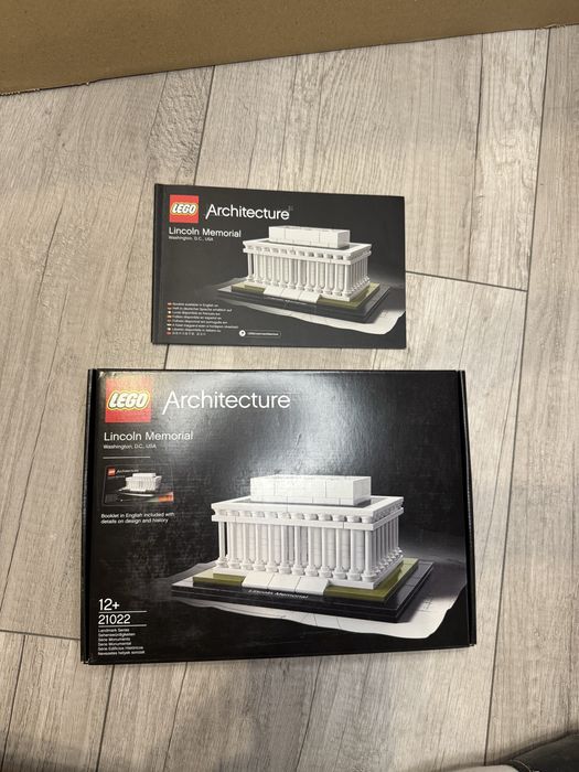 LEGO 21022 Architecture - lincoln Memorial