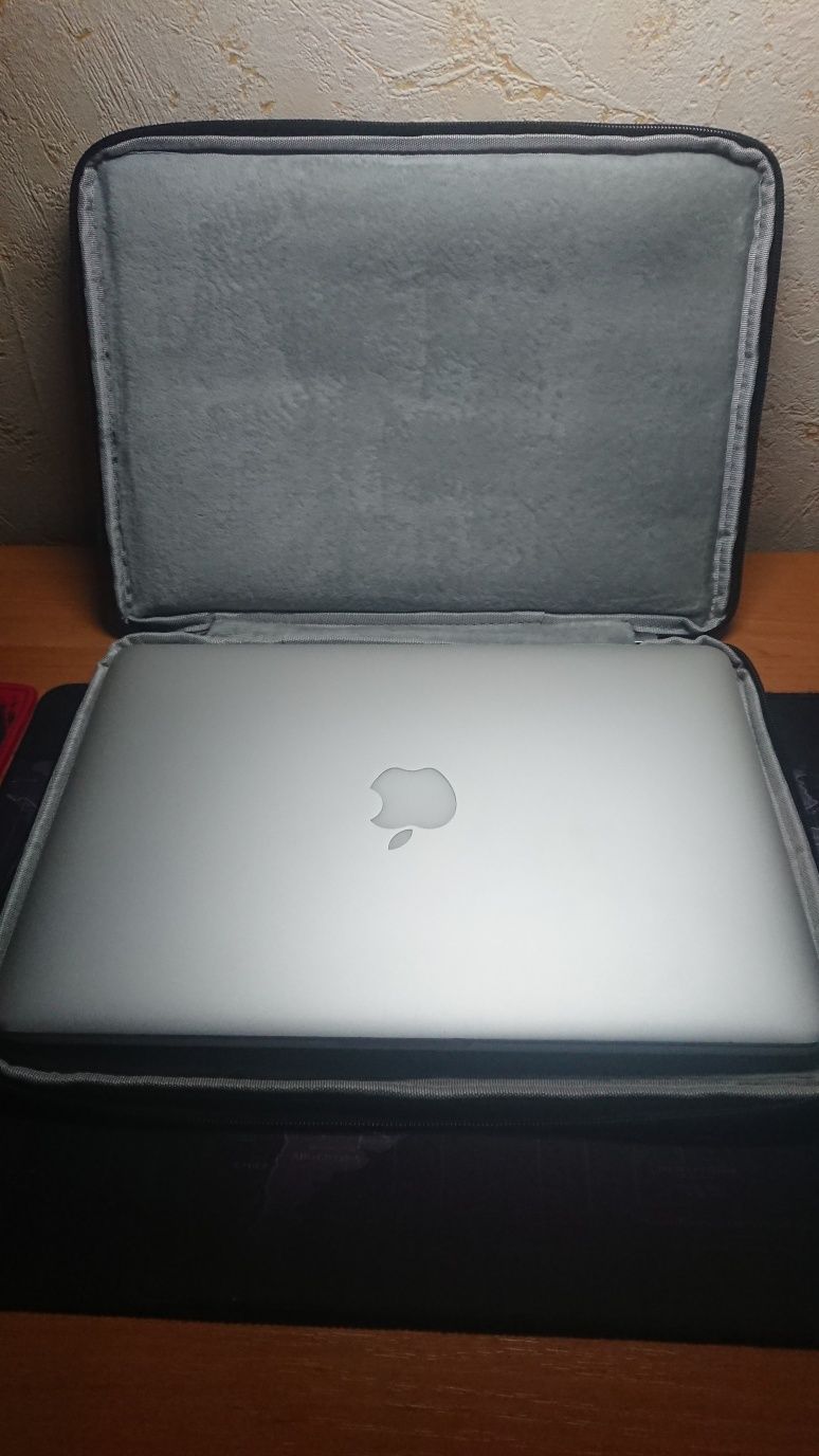 MacBook Pro 2015 Retina, полный комплект, коробка + чек