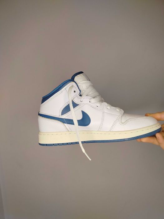 Buty Jordan 1 mid se