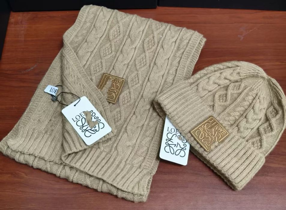 Шапка шарф Loewe unisex