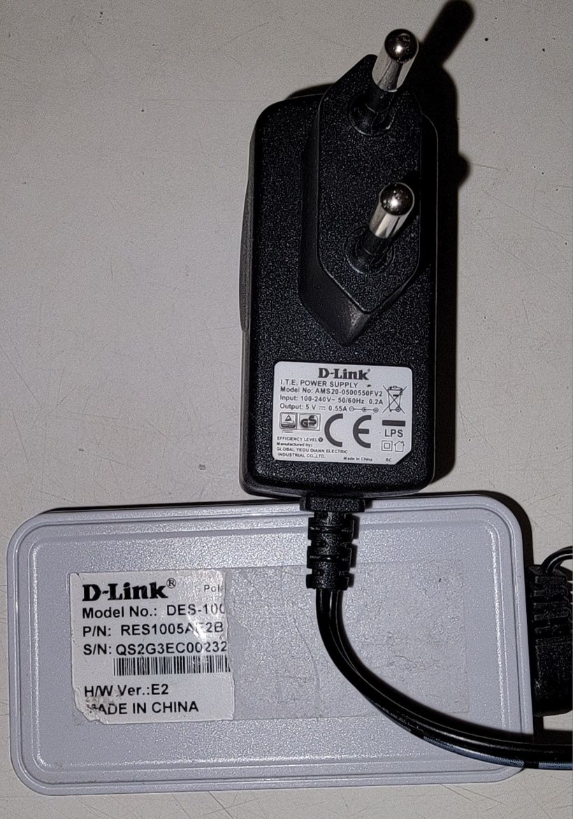 Комутатор мережевий D-Link DES-1005A