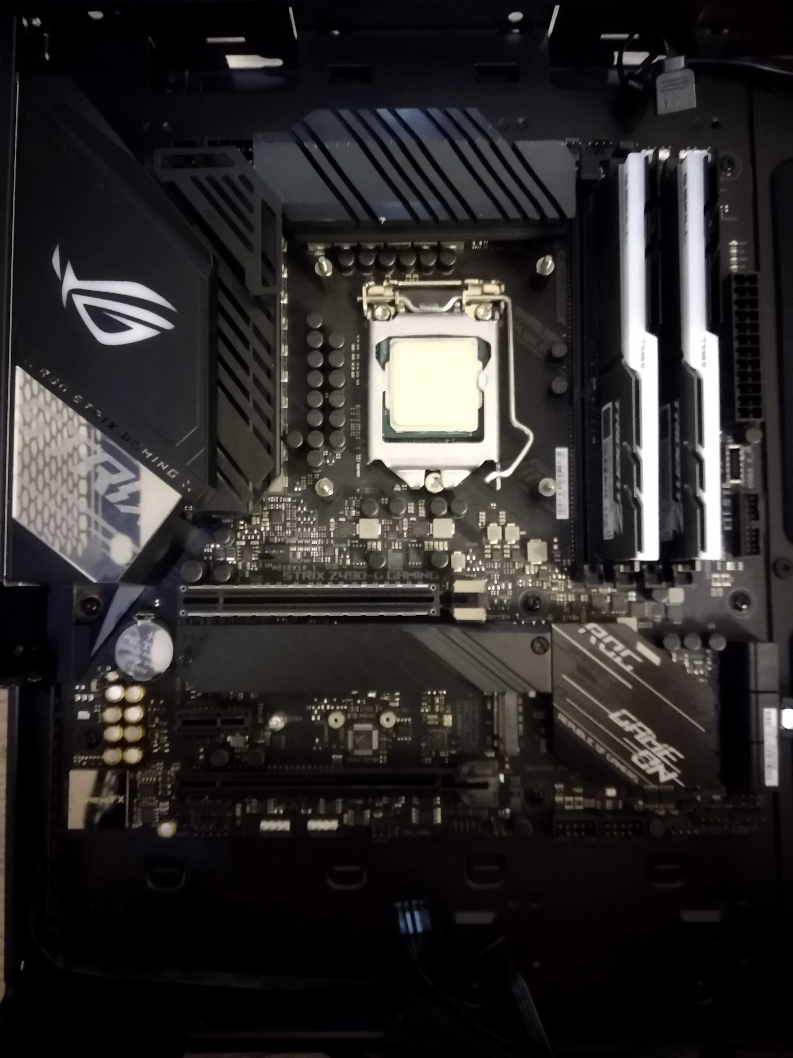 Продам игровой комплект, монитор, 12400f, ssd.