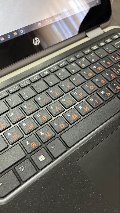 HP ProBook x360 11 G3 EE • Сенсорний • 2-в-1 ноутбук/планшет