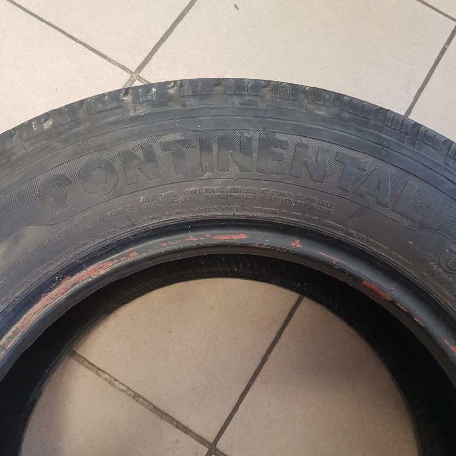 Opona 205/70 R15C Continental Vanco 106/104R  LATO