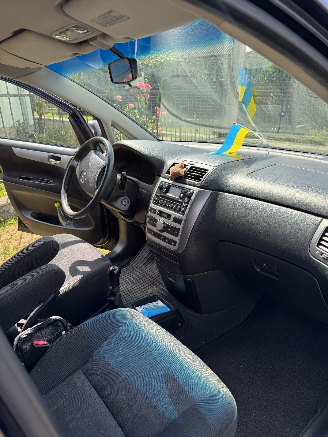 Продам Toyota avensis verso 2005р.