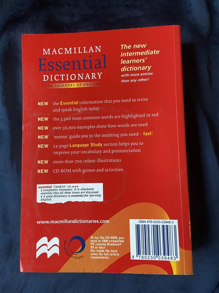 Macmillan Essential DICTIORARY