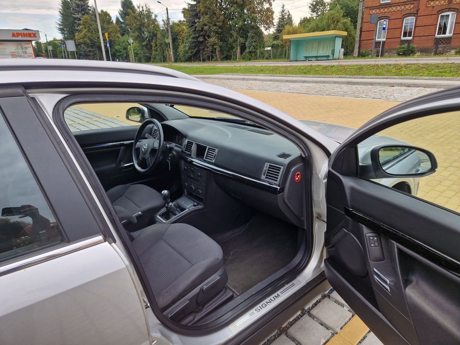 Opel Signum 2.0 turbo