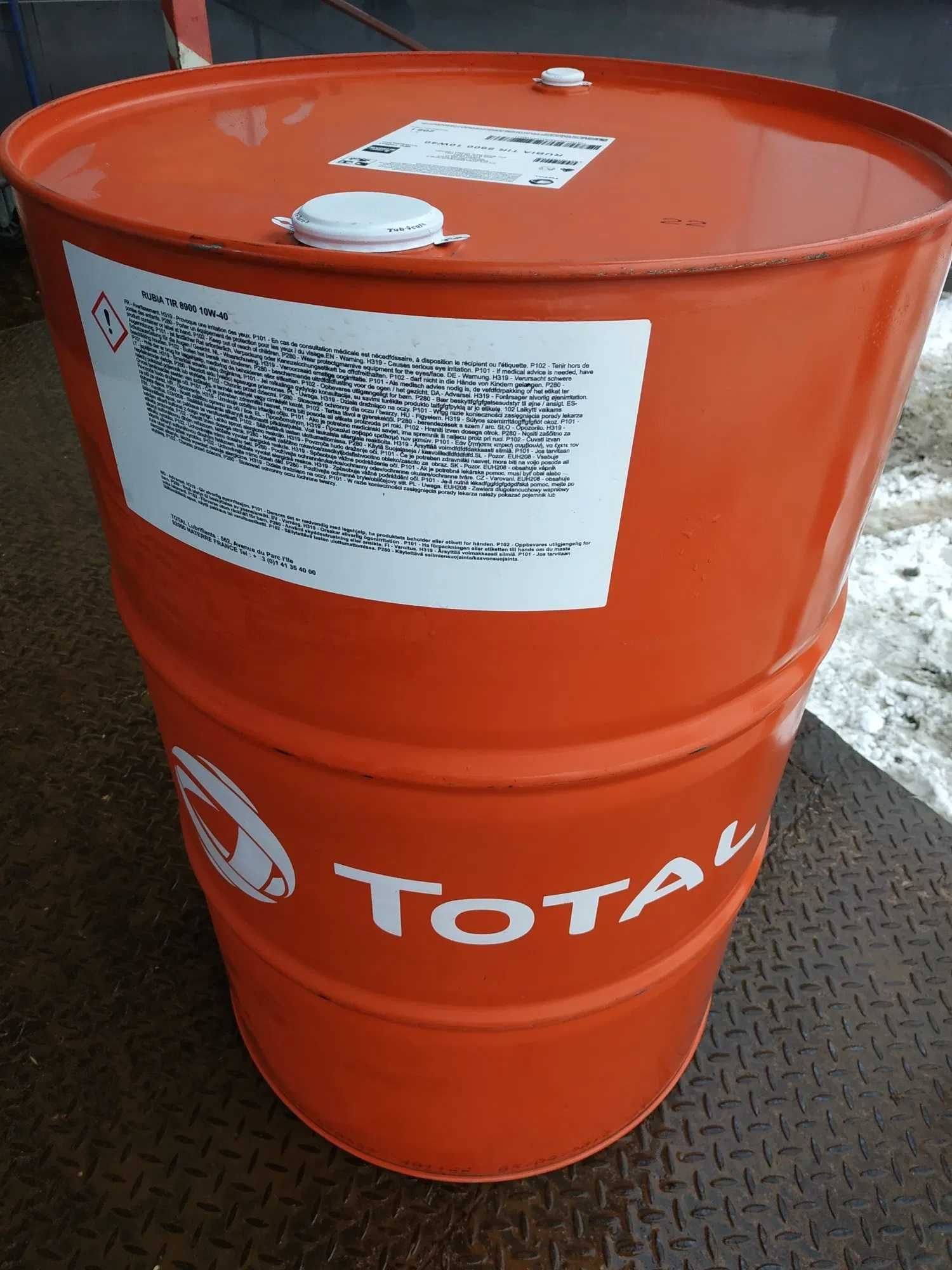 Бочка моторна олива TOTAL RUBIA TIR 8900 10w40 208л