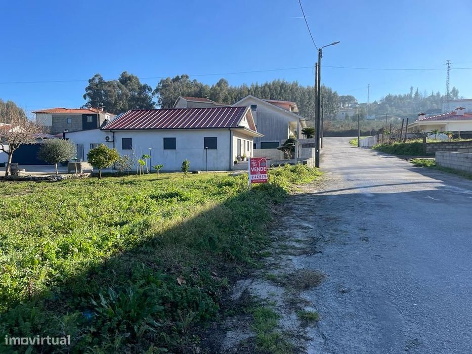 Terreno  Venda em Lustosa e Barrosas (Santo Estêvão),Lousada