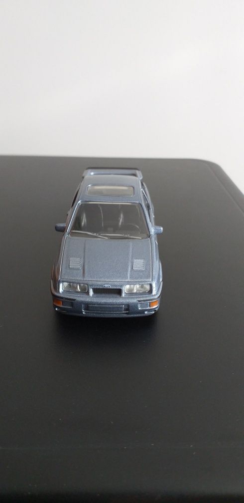 Ford sierra cosworth 1:43