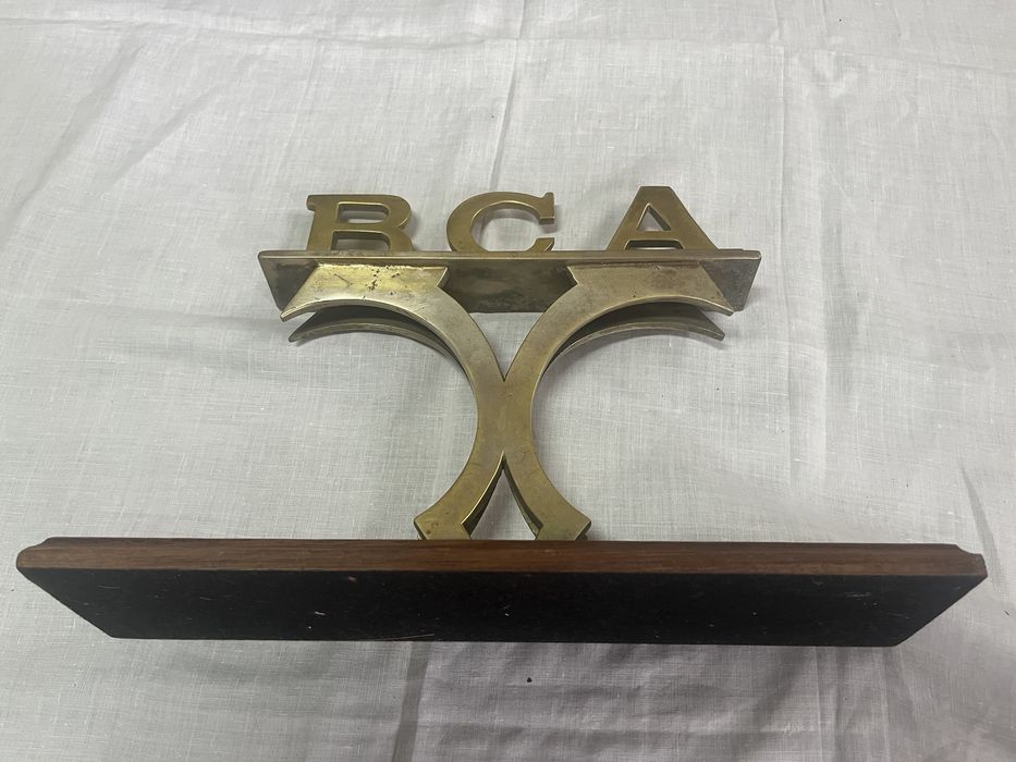 Banco Comercial de Angola em bronze anos 60 excelente estado