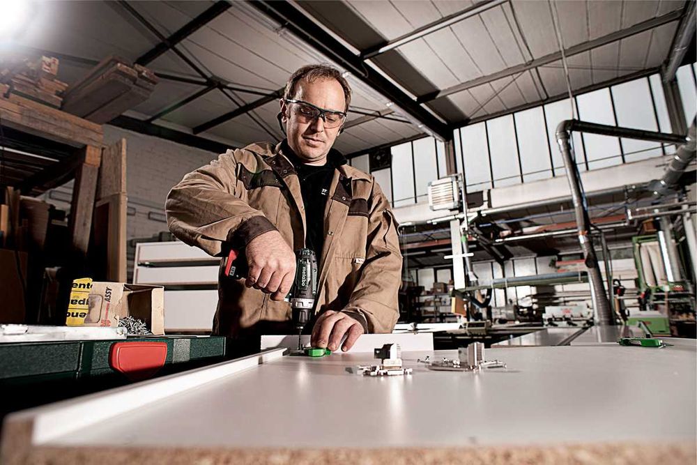 Akum. wiertarko-wkrętarka PowerMaxx Metabo BS 12 2x 2,0 Ah + osprzęt