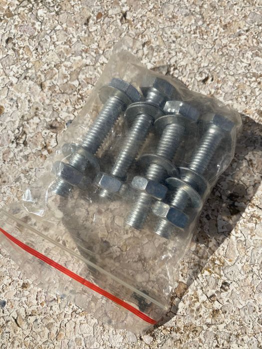 Cesto de basquetebol NOVO