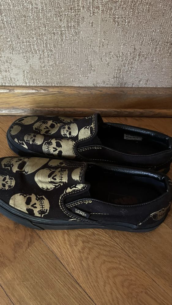 Кроссовки  SALOMON и Кеды Vans 100гр  за две пары