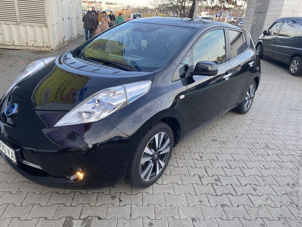 Продам Nissan Leaf 2016 30 kw