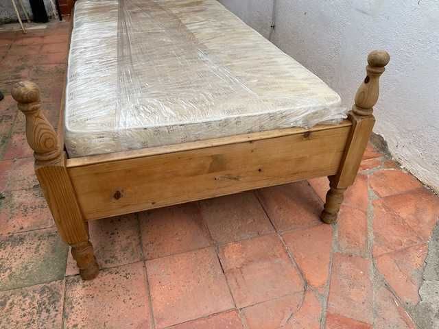 Cama corpo e meio + Colchão