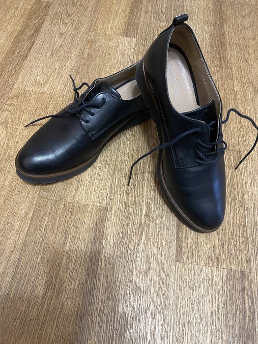 Продам туфлі , шкіра , 37 розміру