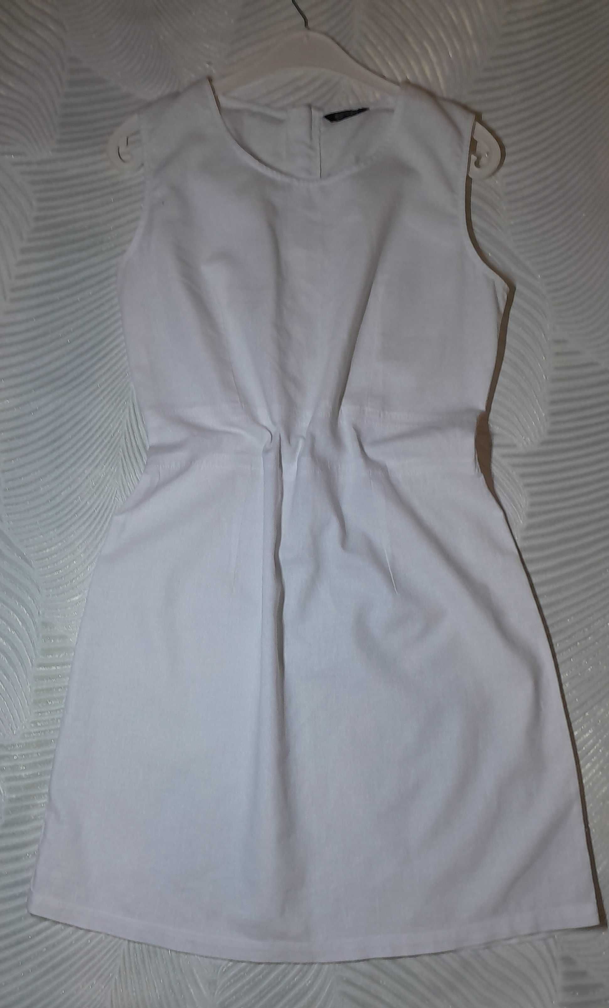 Біла котонова сукня