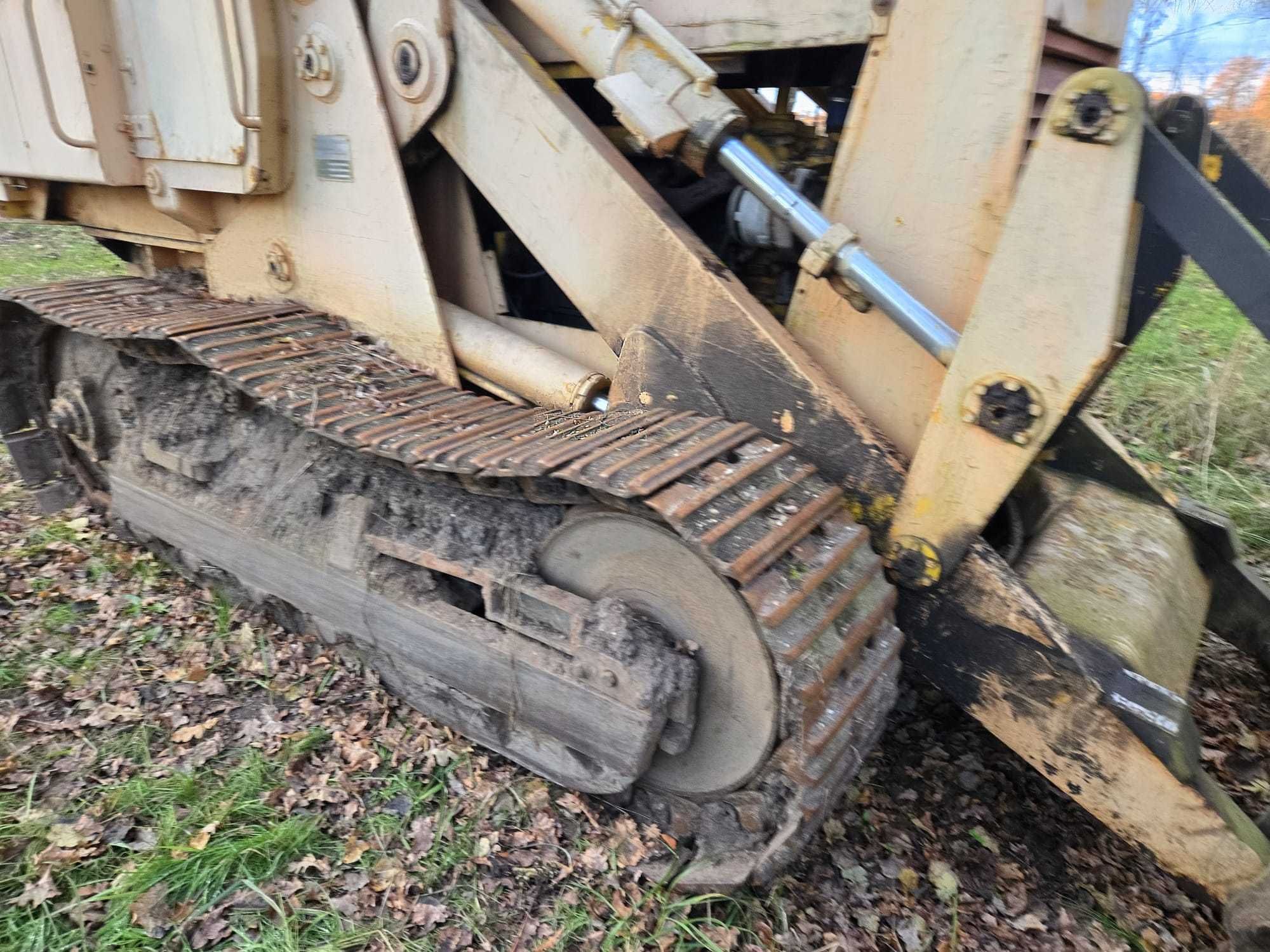 Ładowarka gąsienicowa Massey Ferguson