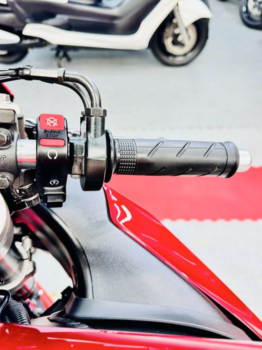мотоцикл Honda CBR1000RR в оригіналі тільки з Японії
