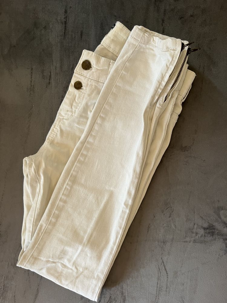 Calças skinny brancas