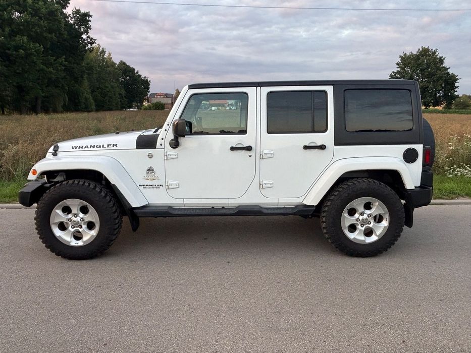 Jeep Wrangler Jeep Wrangler JK SAHARA 3,6 2015 2x dach w świetnym stanie WARTO!