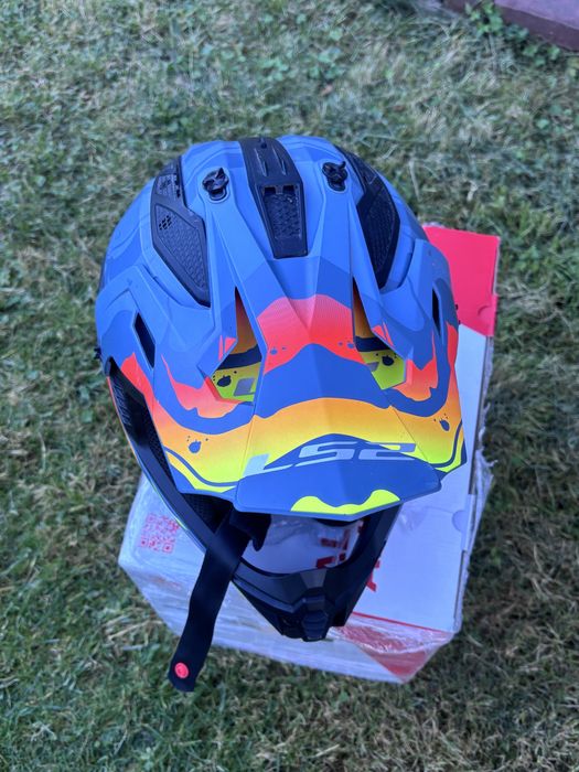 Мотошолом  ендуро LS2