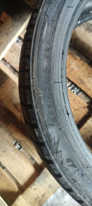 225 40 18 зимові гума шини резина бу