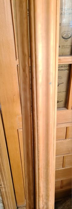 Прода плинтус на пол сосновий.