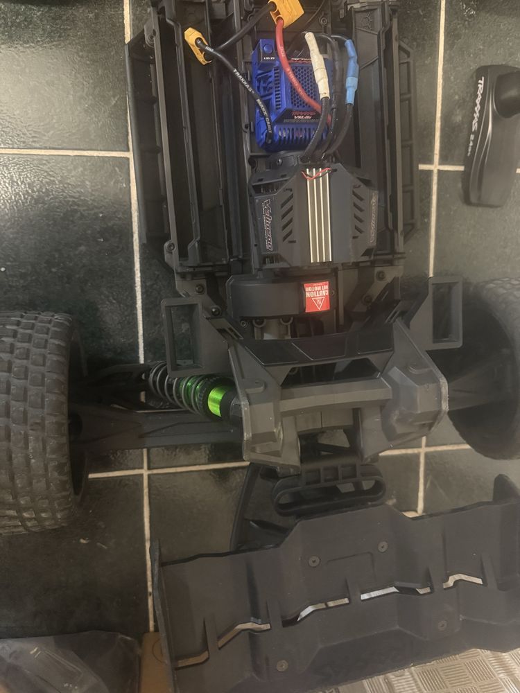 Traxxas XRT 1/5 verde
