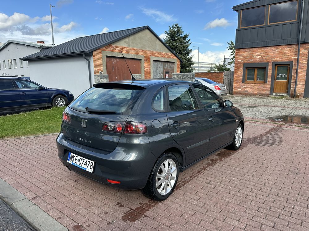 Seat Ibiza 1.6 MPI, klimatyzacja, 4 drzwi