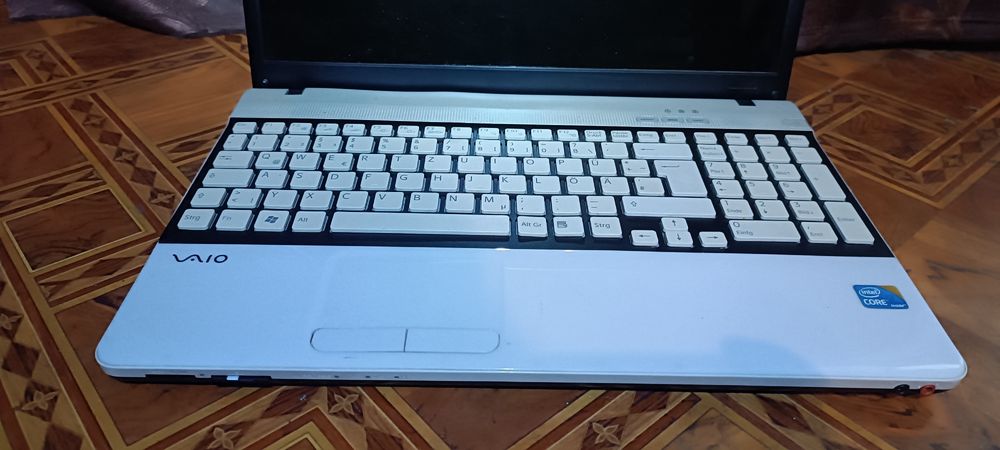 Игровой ноутбук Sony Vaio pcg 71212m i7 620m ssd 120+1Тб