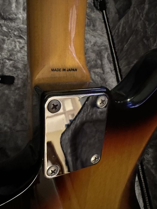 Fender Jazzmaster JM66B Japan + Fender Deluxe Molded Case