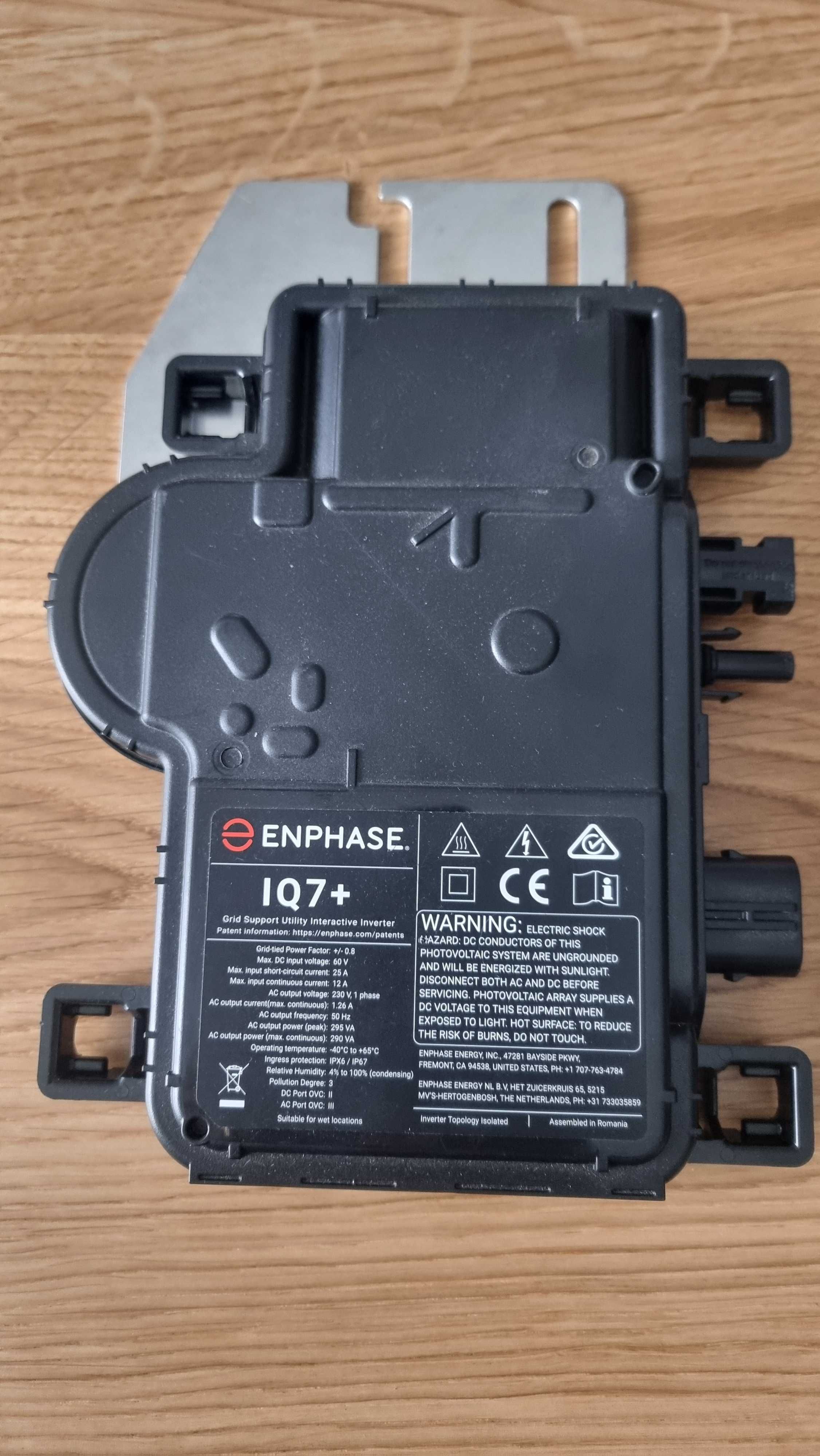 Enphase IQ7+ Mikroinwerter