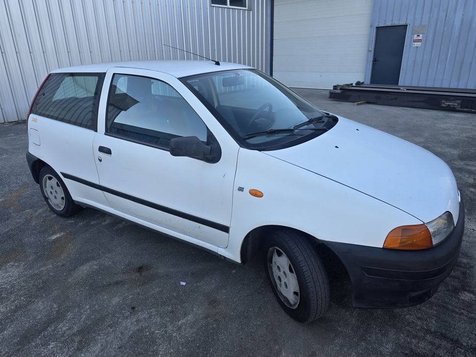 Punto 1999 branco estimado