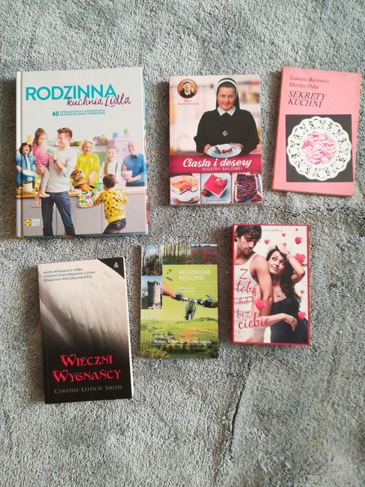 Wyprzedaż. 11 książek o różnej tematyce.