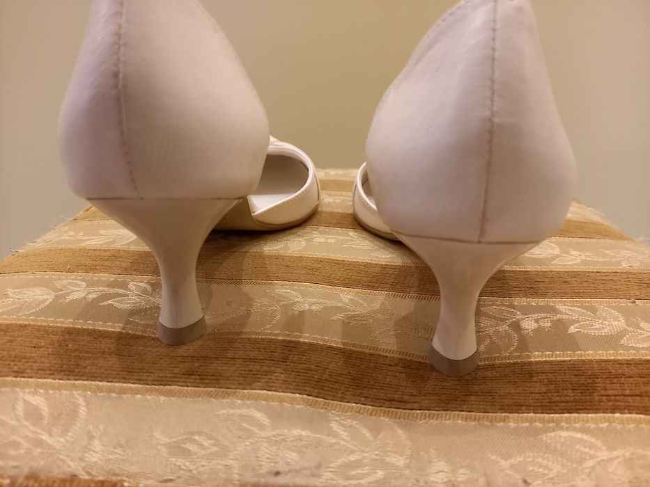 Buty ślubne ekri, wizytowe czółenka rozm. 34,35,36,41