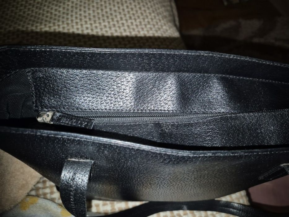 Сумка жіноча шкіряна чорна bally