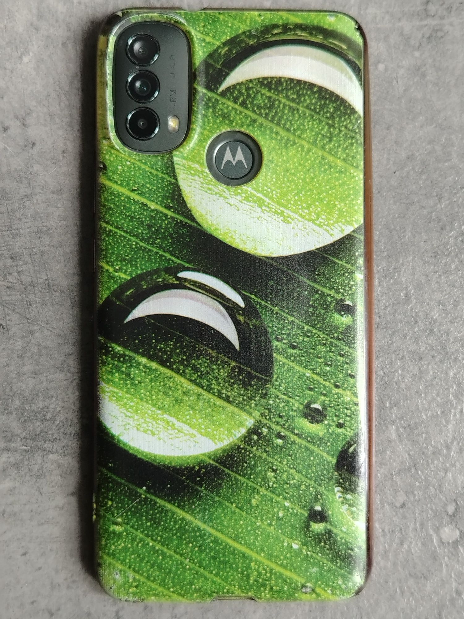 Motorola E40 stan jak nowy + zestaw dodatków